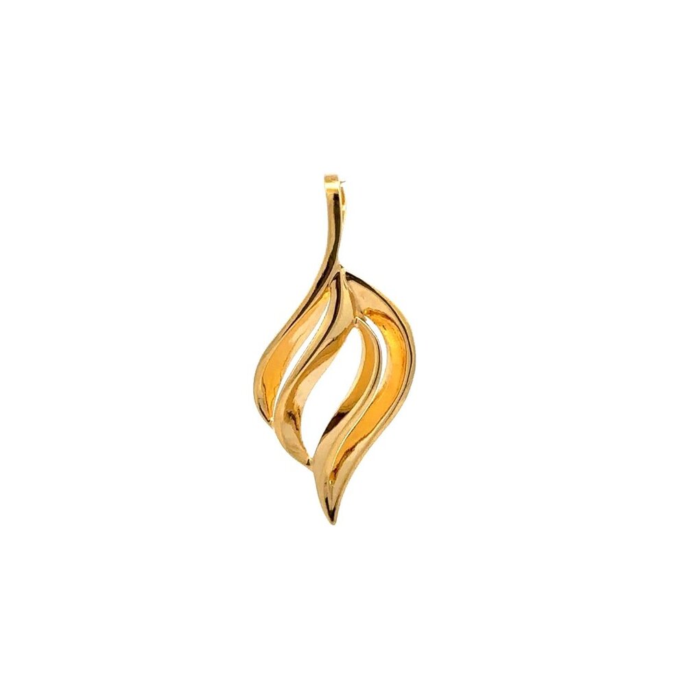 18K Japan Gold Pendant Leaf 1.49 grams - Picture 10 of 11